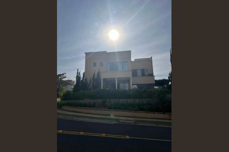Casa de condomínio à venda com 370m², 4 quartos e 4 vagasFoto 04