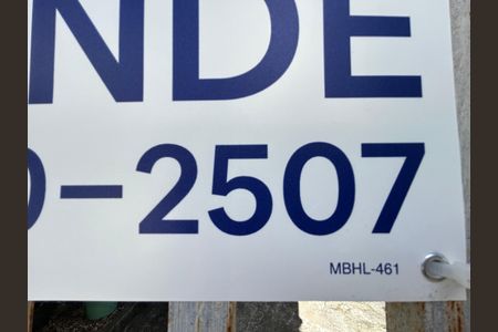 Casa à venda com 450m², 6 quartos e 4 vagasCódigo da placa MBHL-461