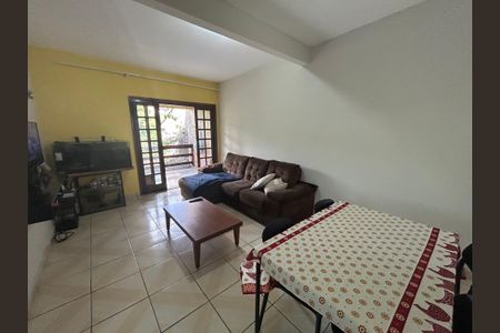 Casa à venda com 450m², 6 quartos e 4 vagasSala 