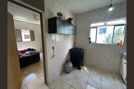 Casa à venda com 450m², 6 quartos e 4 vagasCozinha