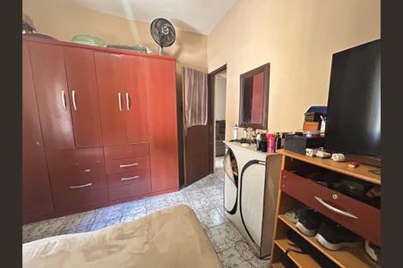 Casa à venda com 450m², 6 quartos e 4 vagasQuarto 2