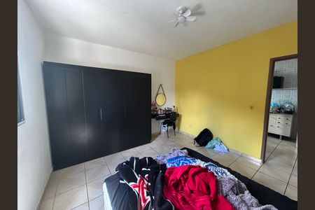 Casa à venda com 450m², 6 quartos e 4 vagasQuarto 1