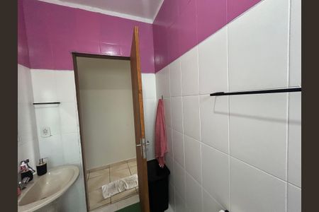 Casa à venda com 450m², 6 quartos e 4 vagasBanheiro 1