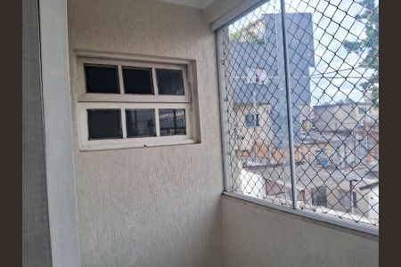 Casa à venda com 200m², 4 quartos e 2 vagas Casa à venda com 200m², 4 quartos e 2 vagasVaranda
