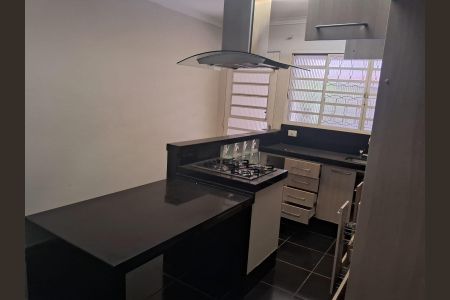 Casa à venda com 200m², 4 quartos e 2 vagas Casa à venda com 200m², 4 quartos e 2 vagasCozinha