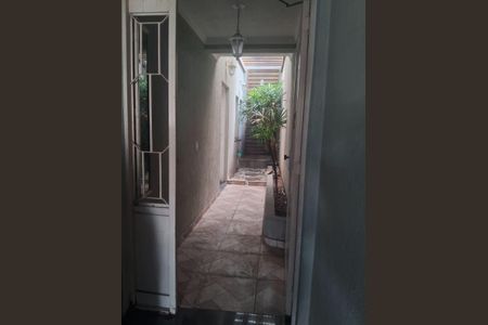 Casa à venda com 200m², 4 quartos e 2 vagas Casa à venda com 200m², 4 quartos e 2 vagasÁrea externa
