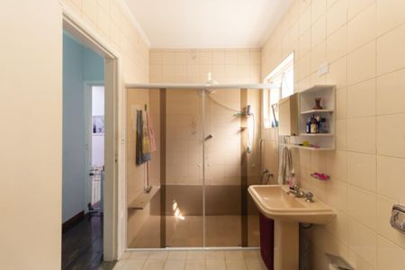 Casa à venda com 250m², 7 quartos e 4 vagasBanheiro