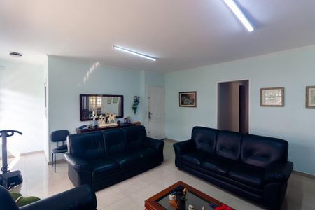 Sala de casa à venda com 7 quartos, 250m² em Vila Divina Pastora, São Paulo