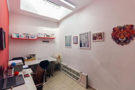 Casa à venda com 250m², 7 quartos e 4 vagasEscritório