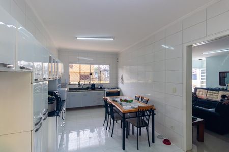 Casa à venda com 250m², 7 quartos e 4 vagasCozinha