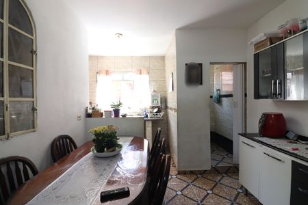 Casa à venda com 92m², 2 quartos e 1 vagaSala/Cozinha