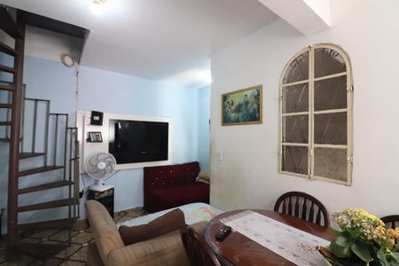 Casa à venda com 92m², 2 quartos e 1 vagaSala/Cozinha