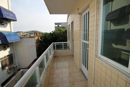 Apartamento à venda com 60m², 2 quartos e 1 vagaVaranda