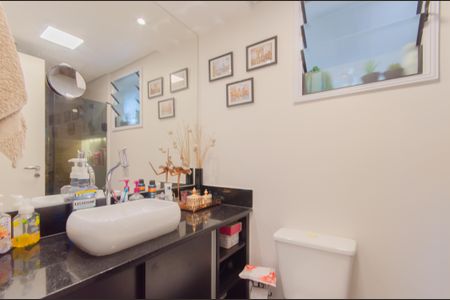 Apartamento à venda com 62m², 2 quartos e 2 vagasBanheiro Social