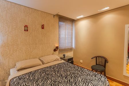 Apartamento à venda com 176m², 3 quartos e 1 vaga Apartamento à venda com 176m², 3 quartos e 1 vagaSuíte