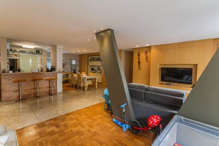 Apartamento à venda com 176m², 3 quartos e 1 vaga Apartamento à venda com 176m², 3 quartos e 1 vagaSala