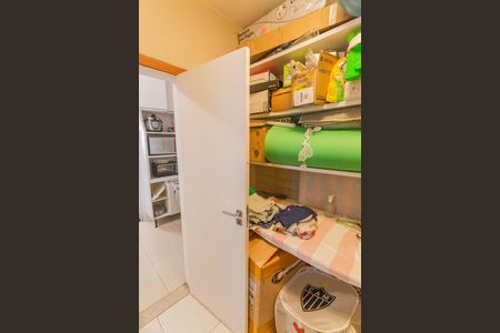 Apartamento à venda com 176m², 3 quartos e 1 vaga Apartamento à venda com 176m², 3 quartos e 1 vagaQuarto de Serviço