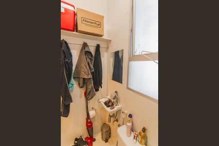 Apartamento à venda com 176m², 3 quartos e 1 vaga Apartamento à venda com 176m², 3 quartos e 1 vagaBanheiro de Serviço