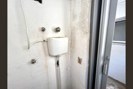 Apartamento à venda com 66m², 2 quartos e sem vagaBanheiro 2