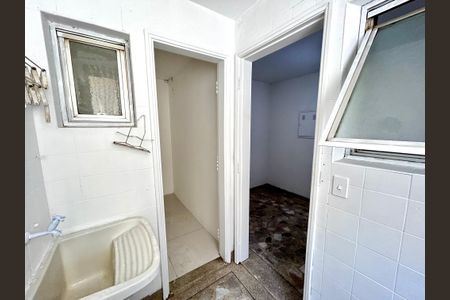 Apartamento à venda com 66m², 2 quartos e sem vagaÁrea de Serviço