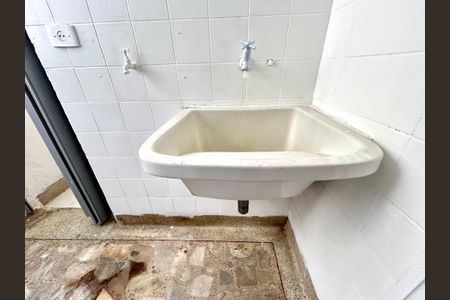 Apartamento à venda com 66m², 2 quartos e sem vagaÁrea de Serviço