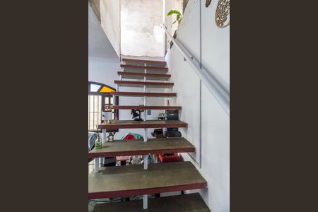 Casa à venda com 462m², 2 quartos e 3 vagasEscada