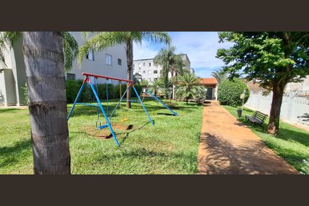 Apartamento para alugar com 46m², 2 quartos e 1 vaga Apartamento para alugar com 46m², 2 quartos e 1 vagaÁrea comum - Playground