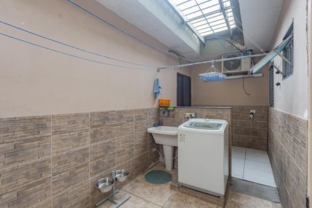 Casa à venda com 160m², 4 quartos e 4 vagasÁrea de Serviço