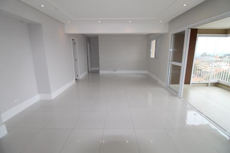 Apartamento para alugar com 100m², 2 quartos e 2 vagasSala