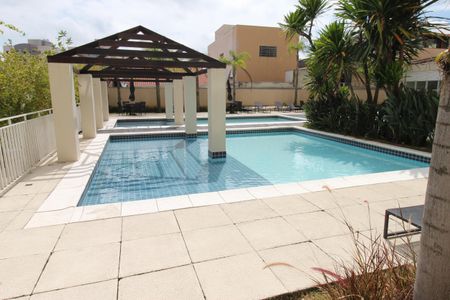 Apartamento para alugar com 100m², 2 quartos e 2 vagasÁrea comum - Piscina