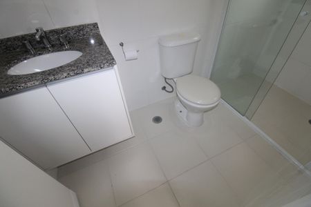 Apartamento para alugar com 100m², 2 quartos e 2 vagasBanheiro da Suíte 2