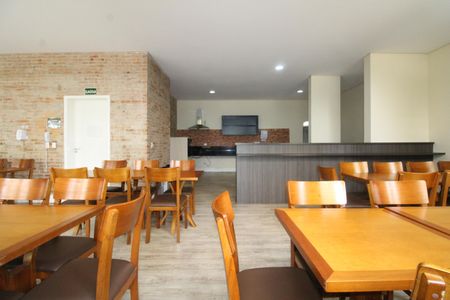 Apartamento para alugar com 100m², 2 quartos e 2 vagasÁrea comum - Salão de festas