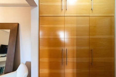 Apartamento para alugar com 46m², 1 quarto e 1 vagaCorredor/Armarios 