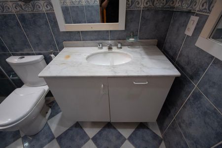 Casa para alugar com 232m², 4 quartos e 3 vagas