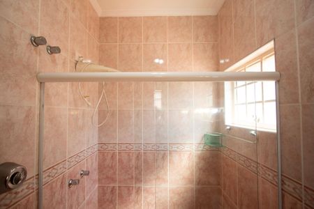 Casa para alugar com 232m², 4 quartos e 3 vagas