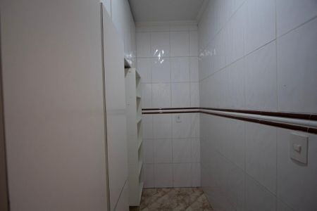 Casa para alugar com 232m², 4 quartos e 3 vagas