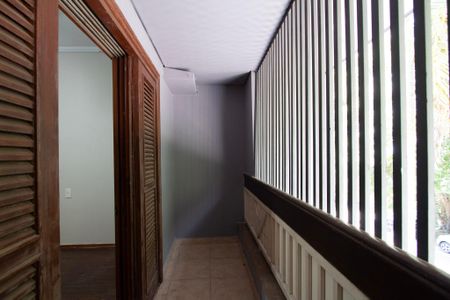 Casa para alugar com 232m², 4 quartos e 3 vagas