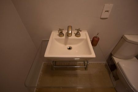 Casa para alugar com 232m², 4 quartos e 3 vagas