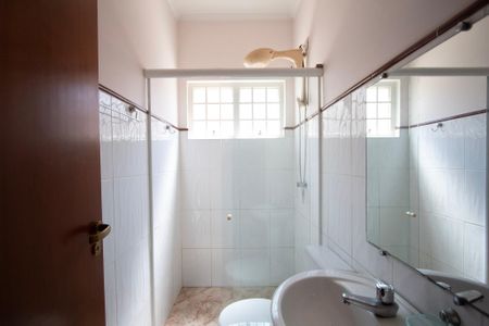 Casa para alugar com 232m², 4 quartos e 3 vagas