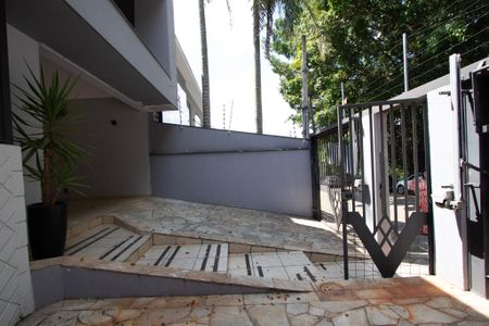 Casa para alugar com 232m², 4 quartos e 3 vagas