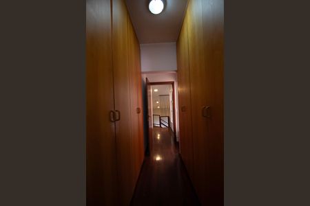 Casa para alugar com 232m², 4 quartos e 3 vagas