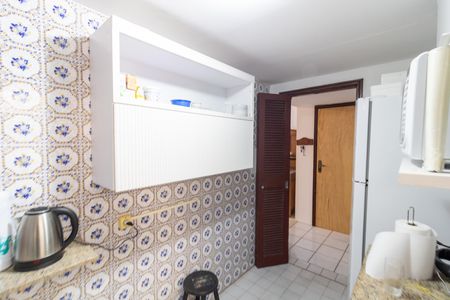 Apartamento à venda com 55m², 1 quarto e sem vaga Apartamento à venda com 55m², 1 quarto e sem vagaCozinha