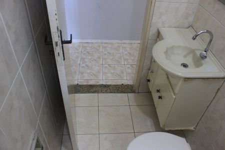 Casa à venda com 189m², 3 quartos e 2 vagasBanheiro social 2