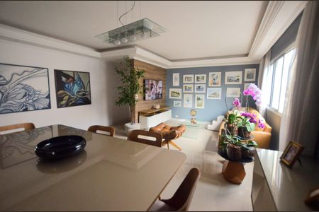 Apartamento à venda com 120m², 3 quartos e 2 vagasSala