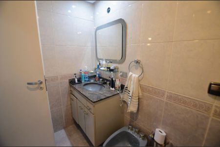 Apartamento à venda com 120m², 3 quartos e 2 vagasBanheiro 1