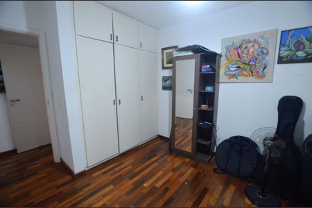 Apartamento à venda com 120m², 3 quartos e 2 vagasQuarto