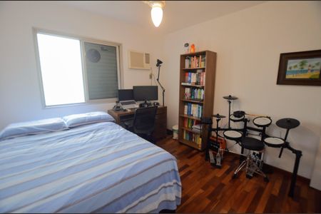 Apartamento à venda com 120m², 3 quartos e 2 vagasQuarto 2