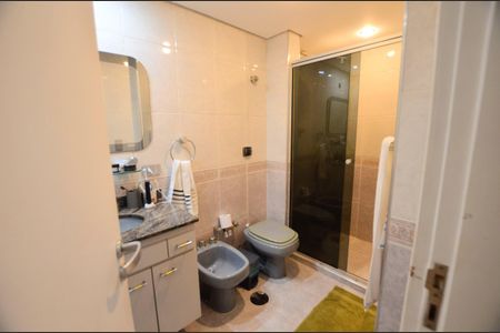 Apartamento à venda com 120m², 3 quartos e 2 vagasBanheiro 1