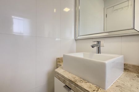 Apartamento à venda com 162m², 4 quartos e 3 vagasBanheiro da Suíte 1