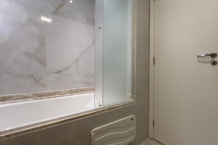 Apartamento à venda com 162m², 4 quartos e 3 vagasBanheiro da Suíte 3